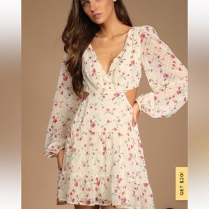 Lulus Fancy You Cream Floral Print Tie-Back Long Sleeve Mini Dress sz M